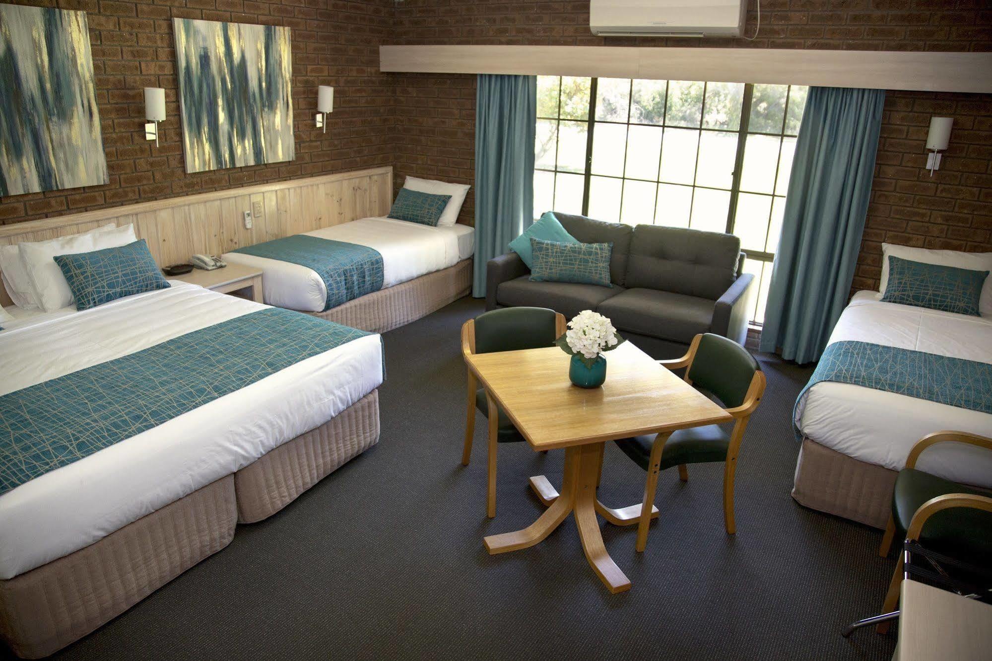 ฮาวลอง กอล์ฟ รีสอร์ต Motel Howlong ภายนอก รูปภาพ